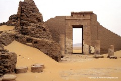 Dush Temple, Baris